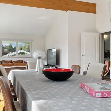 Three-bedroom In Askeby