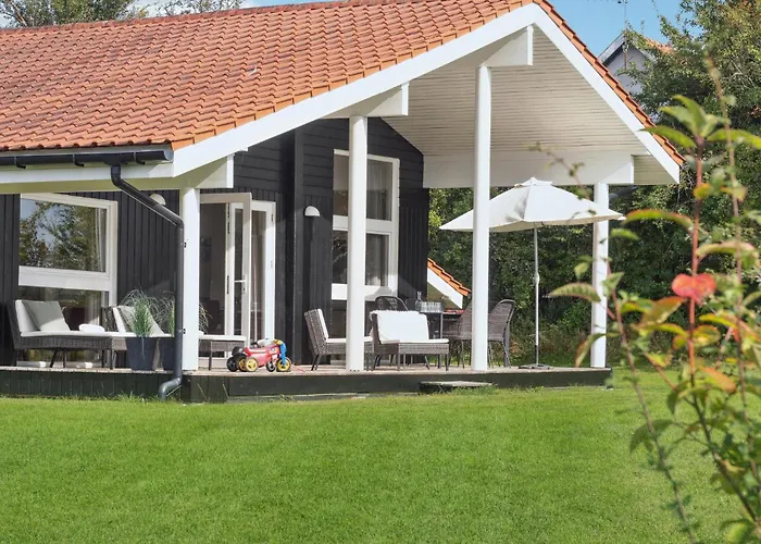 Casa vacanze Three-bedroom In Askeby