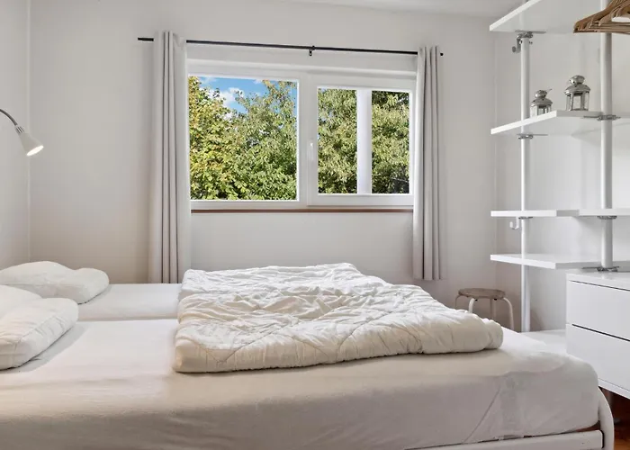 Three-bedroom In Askeby